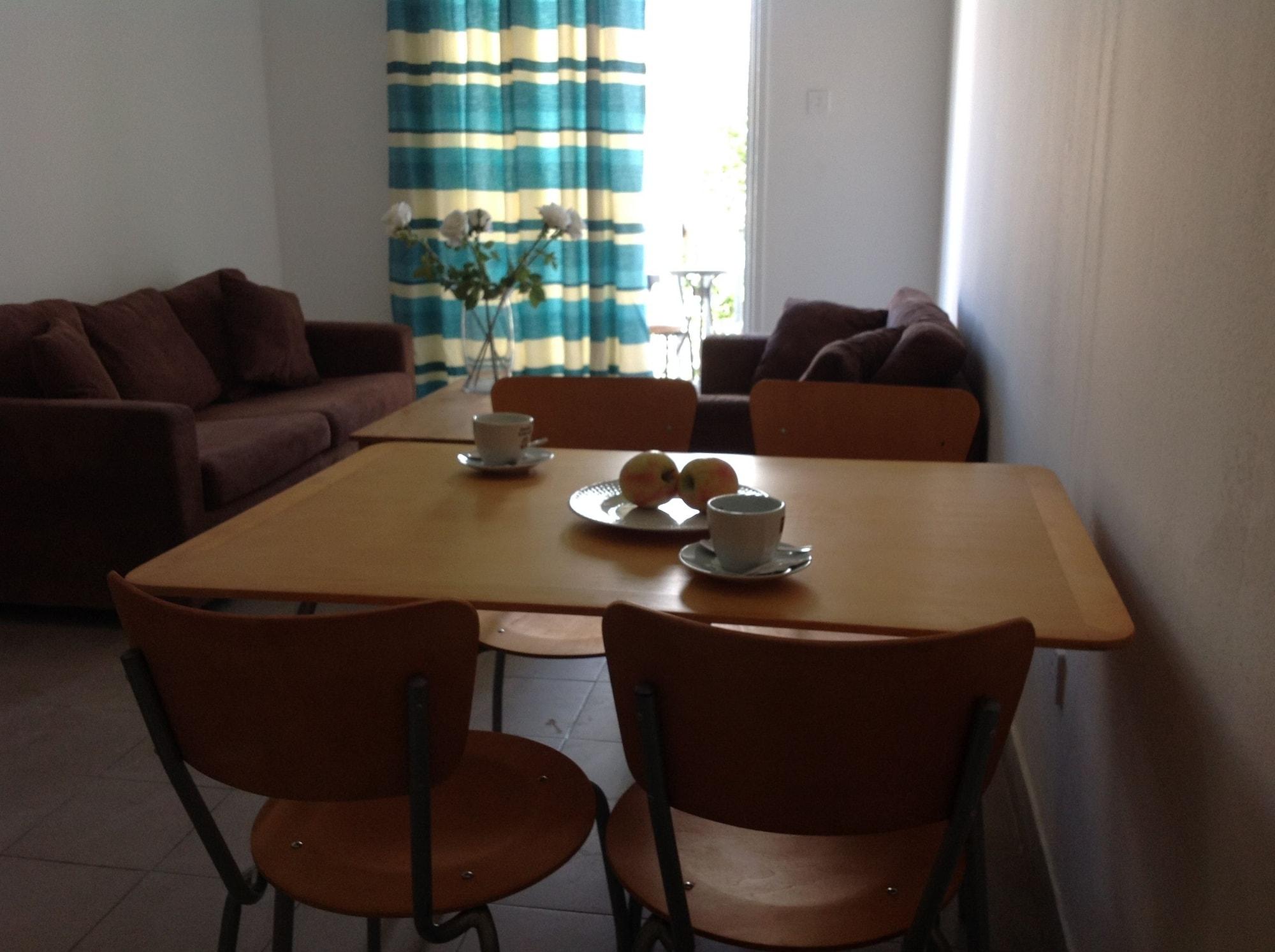 Alecos Hotel Apartments Paphos Bagian luar foto