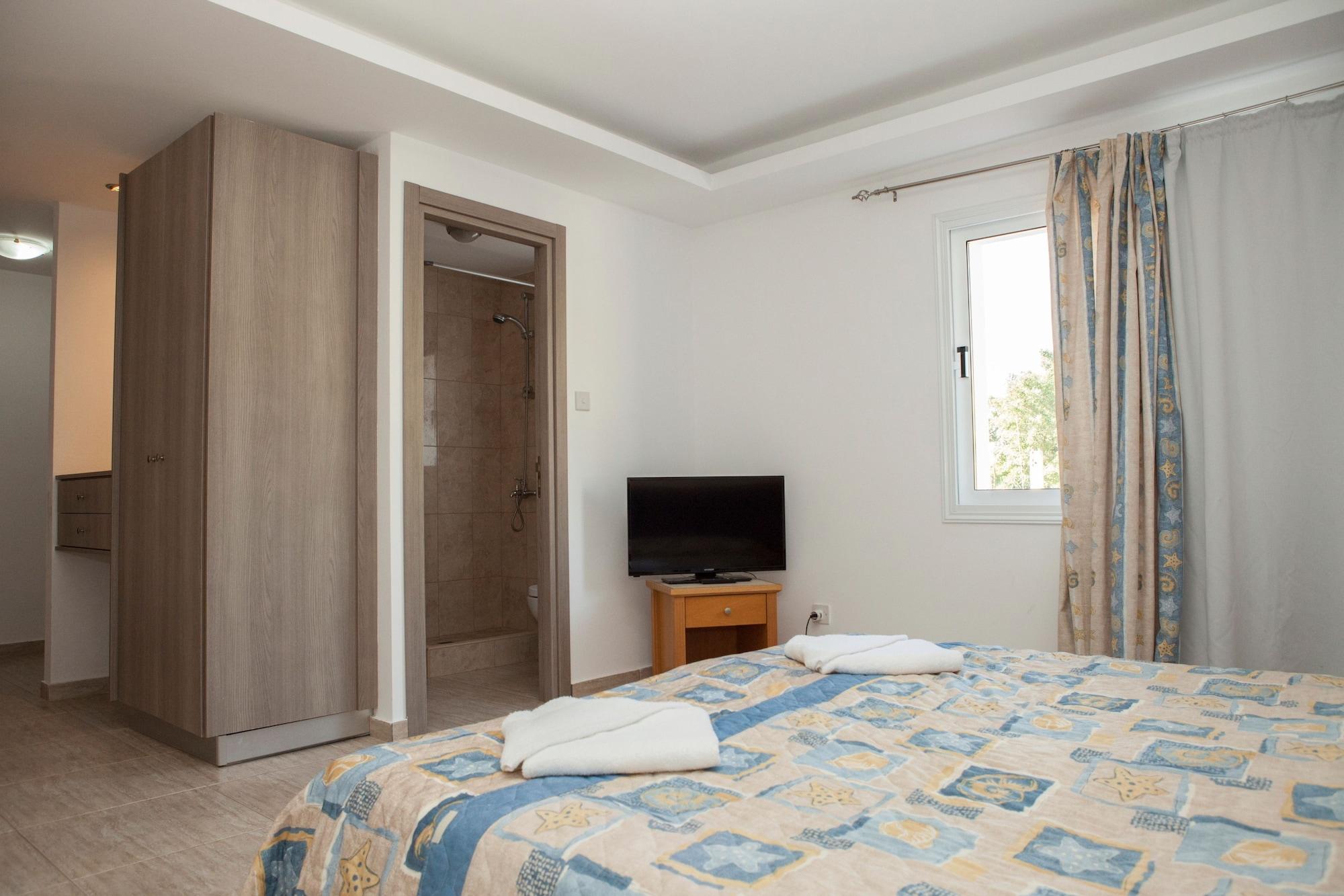 Alecos Hotel Apartments Paphos Bagian luar foto