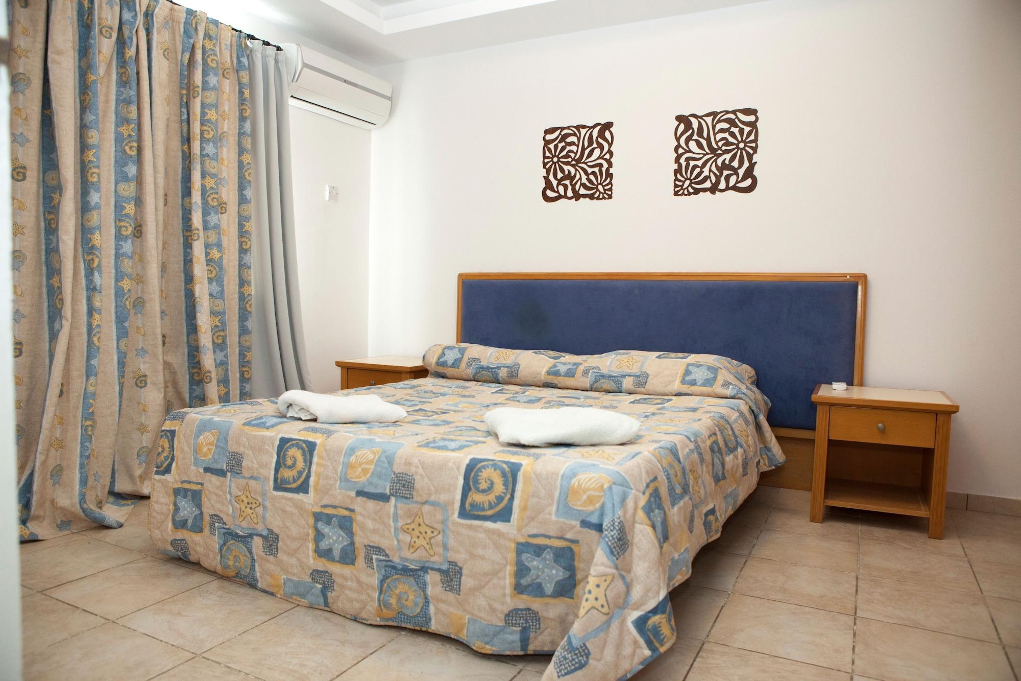 Alecos Hotel Apartments Paphos Bagian luar foto