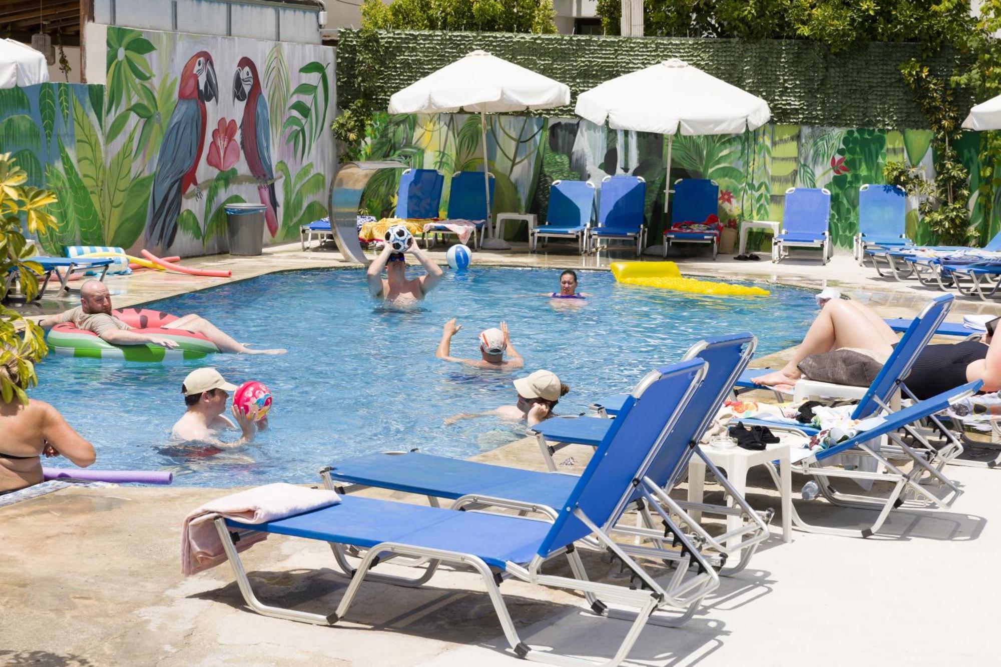 Alecos Hotel Apartments Paphos Bagian luar foto